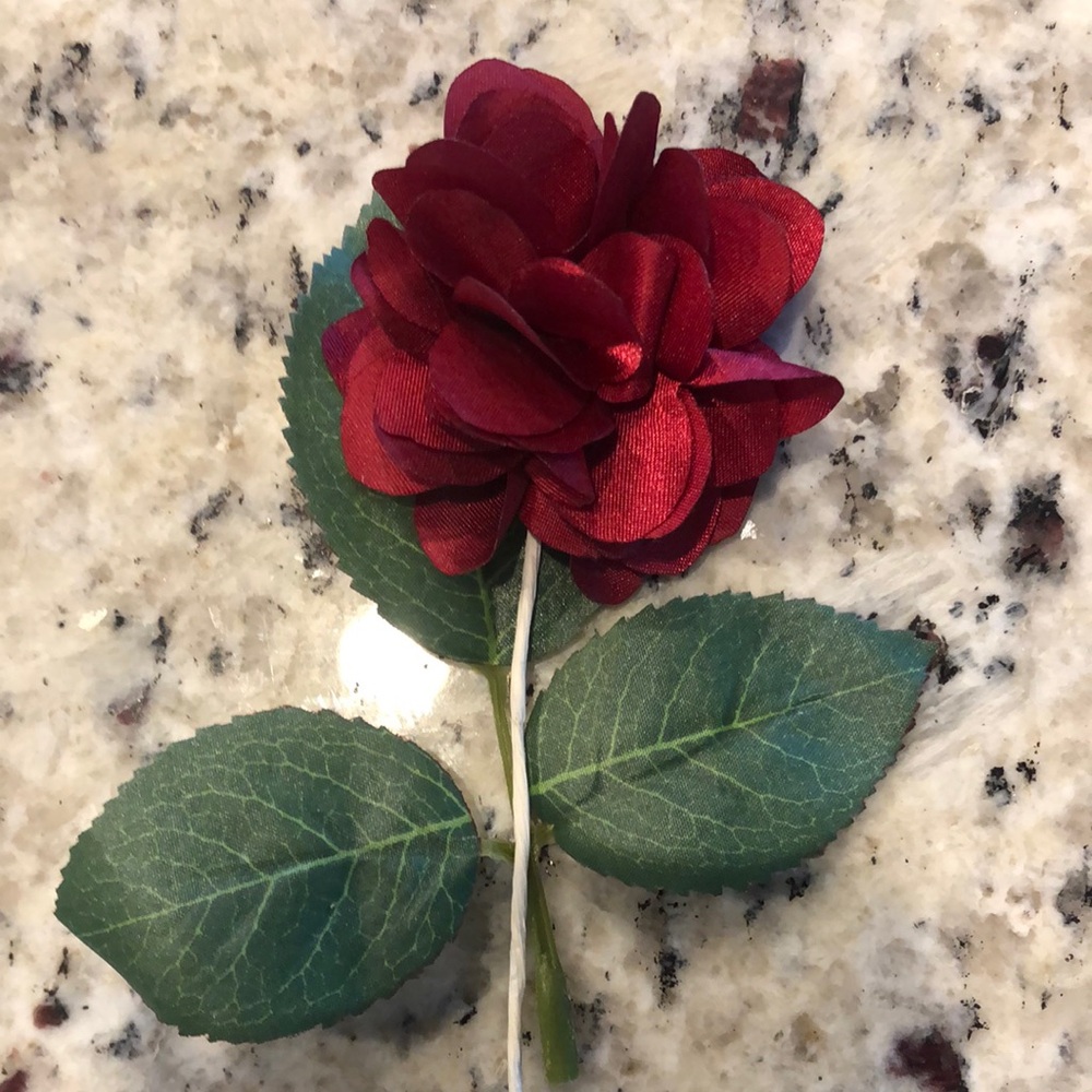 New LISTING! Men’s Silk Red Flower Elegant Accent Lapel Pin Boutonnière Hat Prom